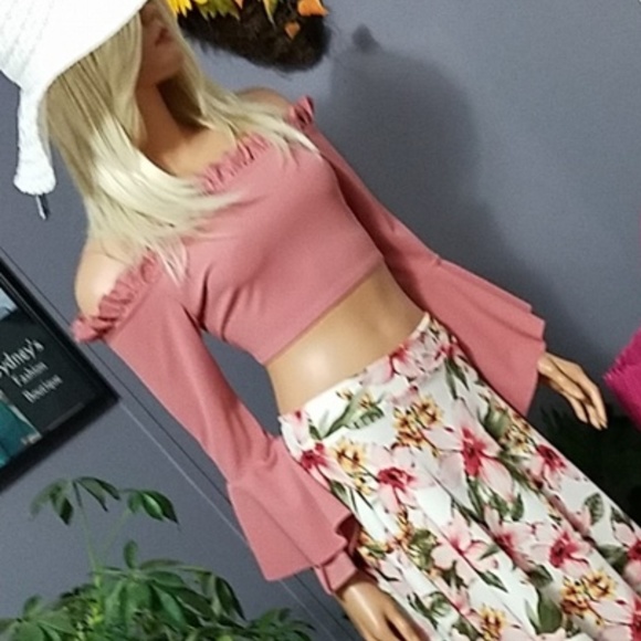 Tops - CLEARANCE Stunning Bardot Crop TopBell Sleeve
